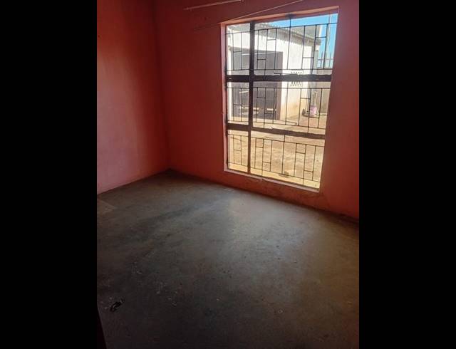 2 BEDROOM HOUSE FOR SALE IN PALM RIDGE